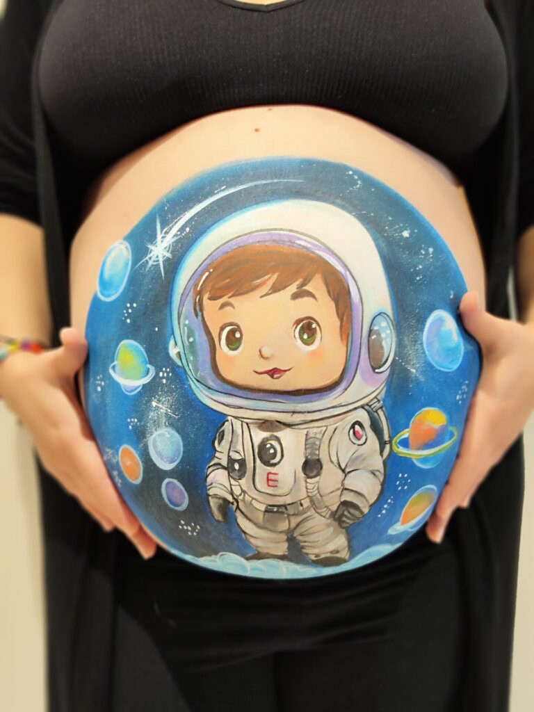 Arte efímero en el embarazo: la belleza del belly painting
